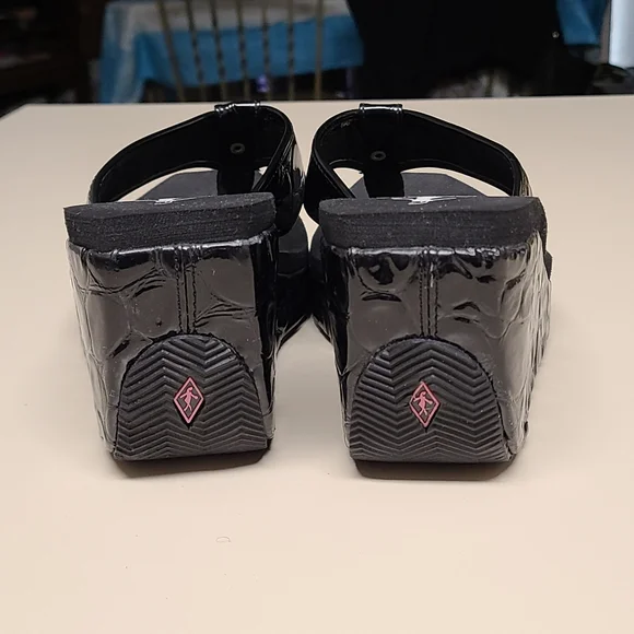 Corkys Shark wedge sandals size 7 - Picture 5 of 10